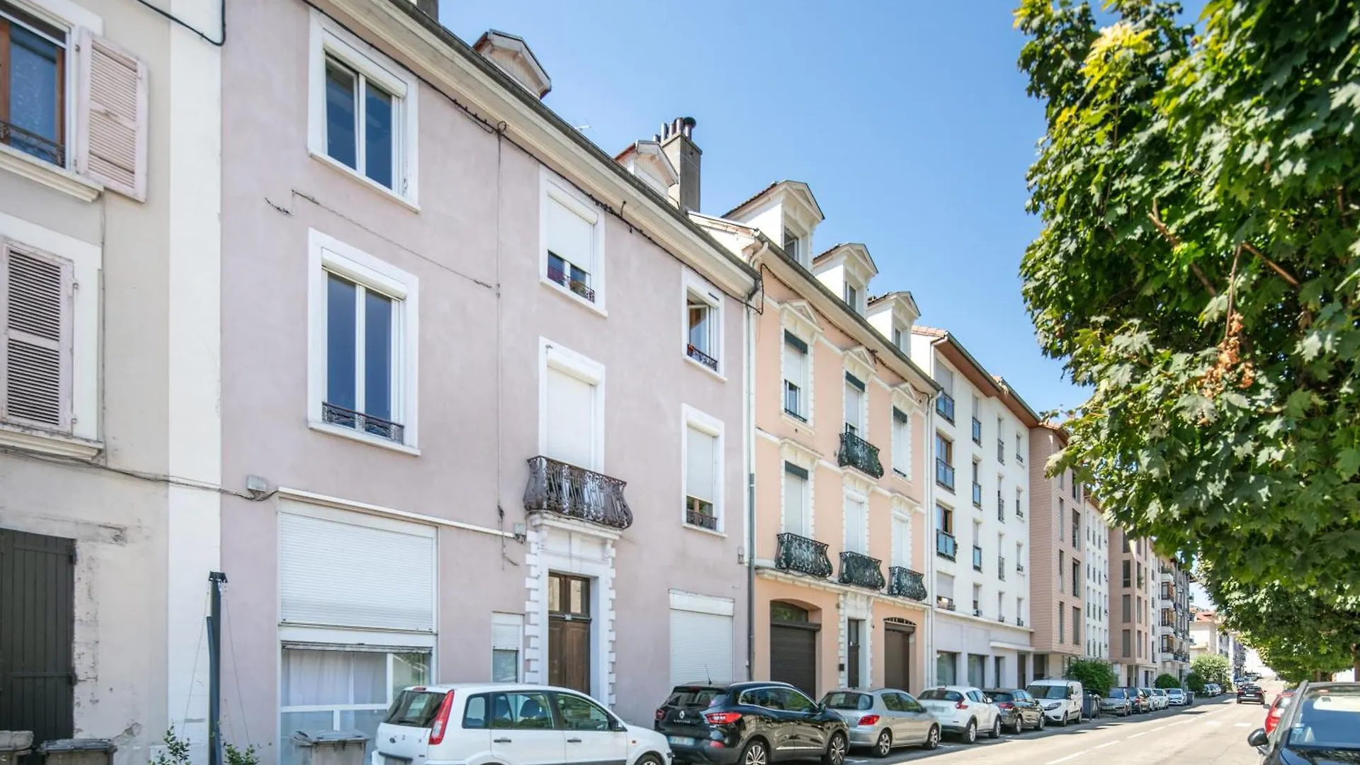 Le Coconfort - Appartement Plein Centre - Proche Gare ヴォワロン